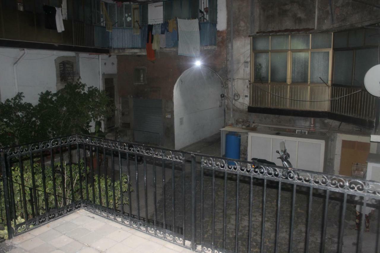Gisira Appartment Katania Zewnętrze zdjęcie