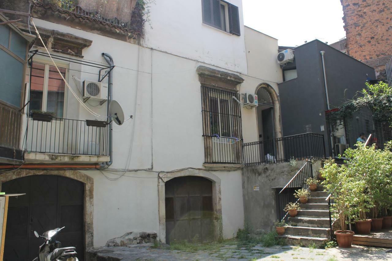 Gisira Appartment Katania Zewnętrze zdjęcie
